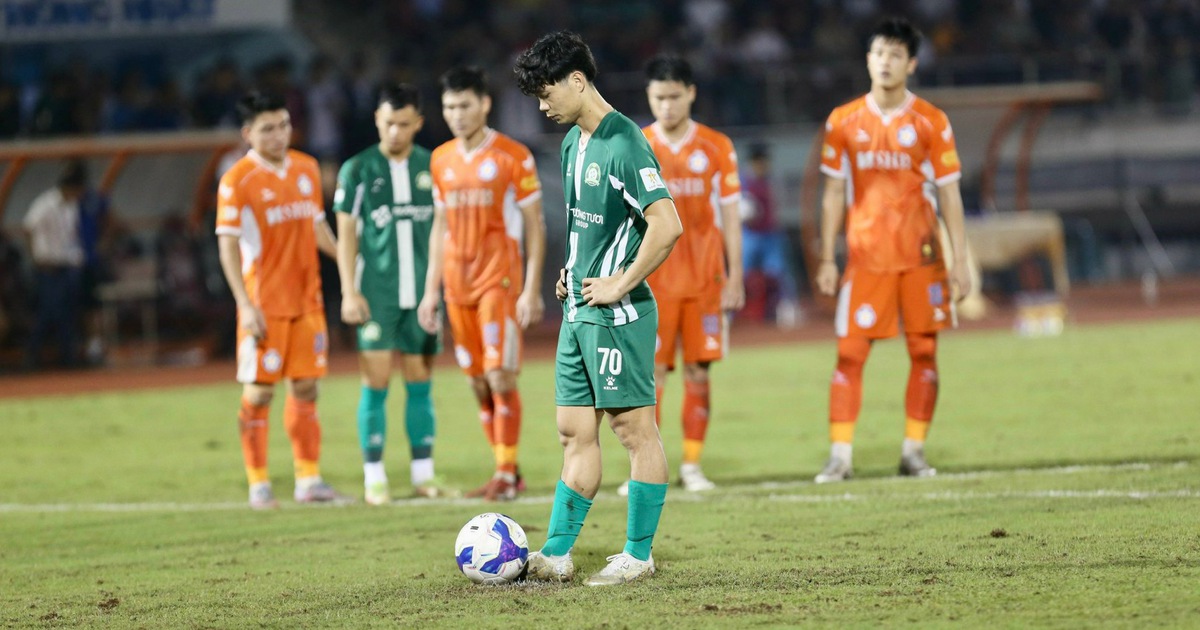 HLV Lê Đức Tuấn: ‘Đà Nẵng nghiên cứu Bình Phước… 3 ngày 3 đêm, phân tích cực kỹ Công Phượng!’