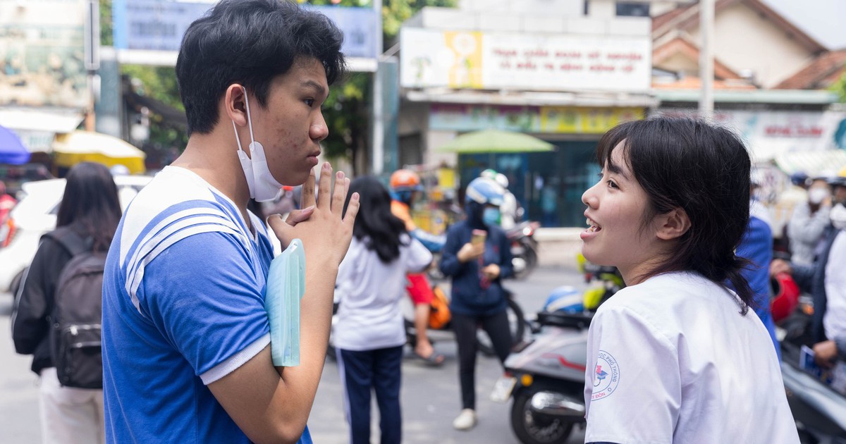 SAT 1% thế giới, IELTS 7.5 sốc với độ khó đề tiếng Anh thi tốt nghiệp THPT