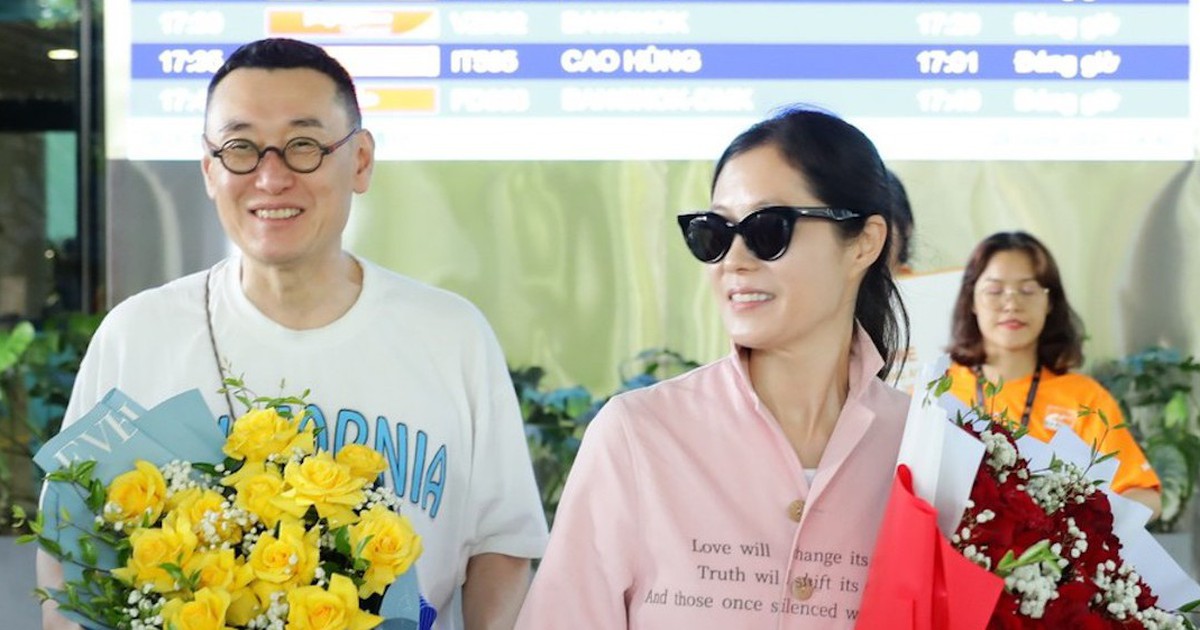 Moon So Ri của 'Khi cuộc đời cho bạn quả quýt' cùng chồng đến Đà Nẵng
