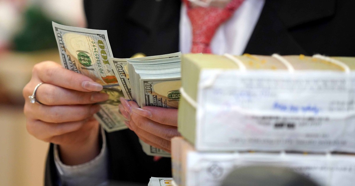 Giá USD hôm nay 28.6.2025: Ngân hàng giảm mạnh