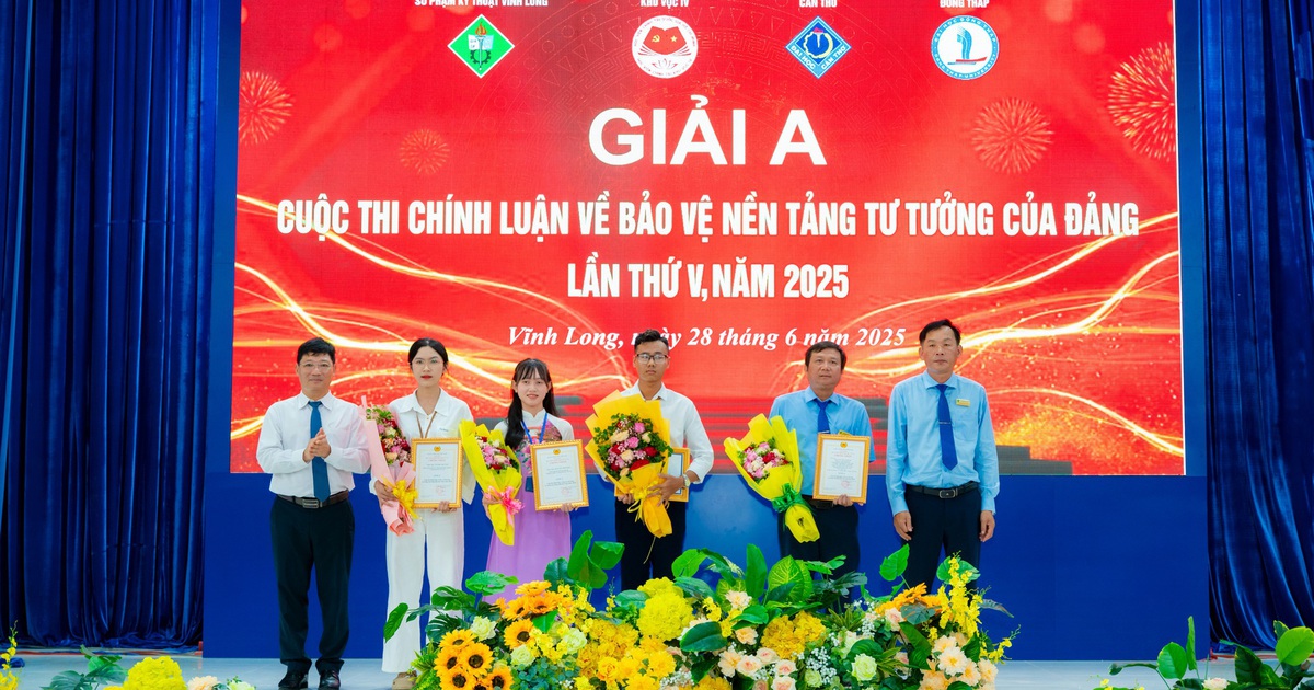 ĐBSCL: Trao giải cuộc thi chính luận về bảo vệ nền tảng tư tưởng của Đảng