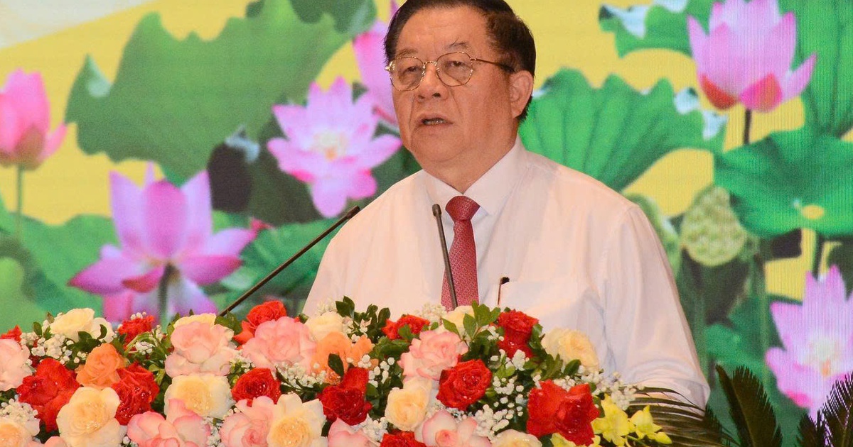 Trưởng ban Tuyên giáo và Dân vận T.Ư đánh giá cao người tiên phong xin nghỉ hưu