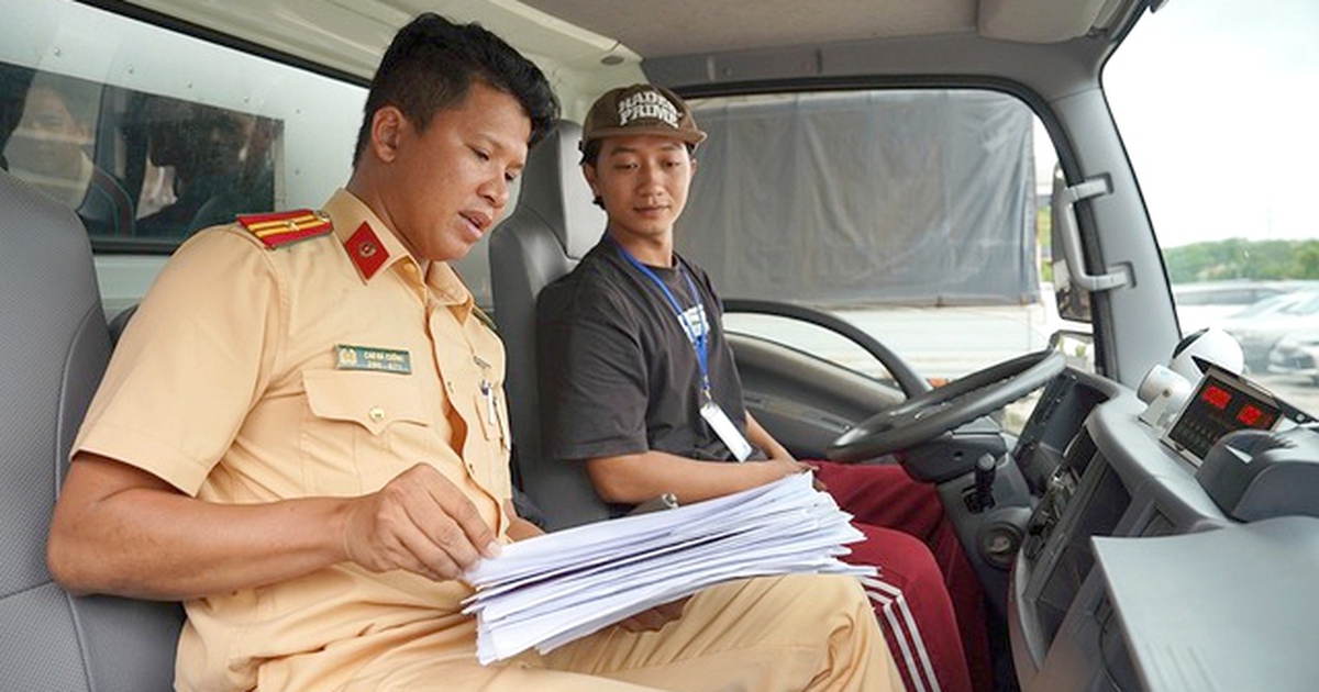 Thi bằng lái xe: Học thật, thi thật để giao thông an toàn hơn!