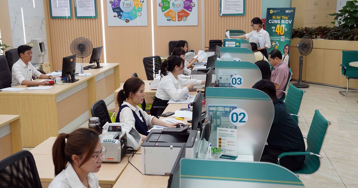 Các ngân hàng áp đảo trong top 10 về lợi nhuận trên sàn chứng khoán