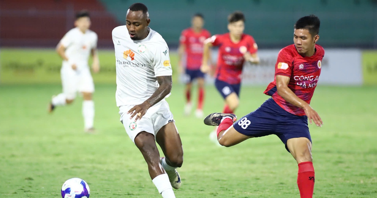 Từ 'PSG Việt Nam' đến vực thẳm nguy cơ rớt hạng V-League: Vì đâu nên nỗi, Bình Định ơi?