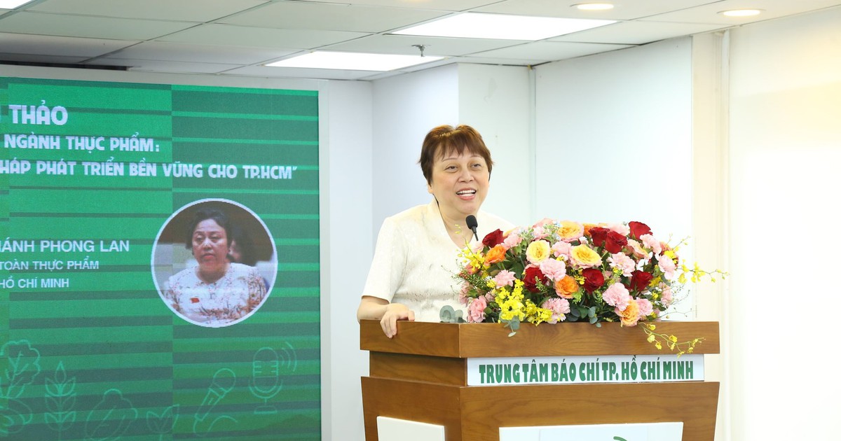 Doanh nghiệp bị áp lực trước nhiều vụ thực phẩm bẩn, tin đồn...