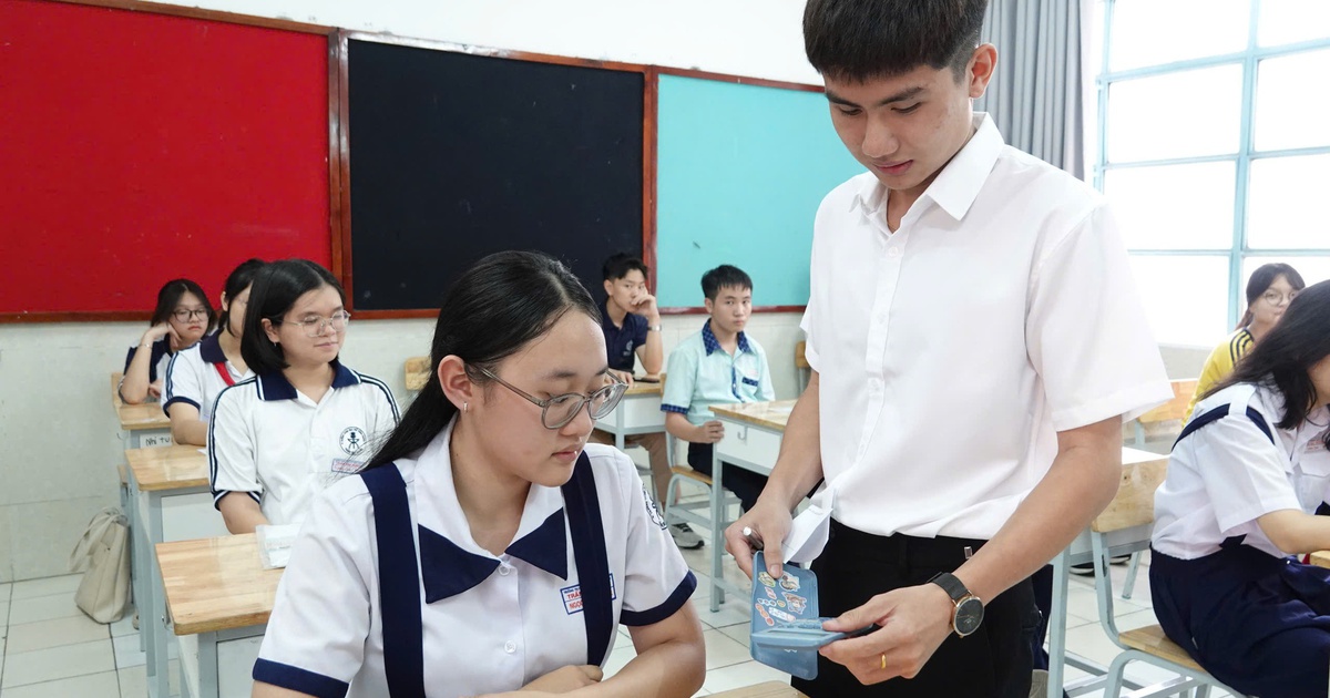 Lưu ý về những loại máy tính được mang vào phòng thi lớp 10