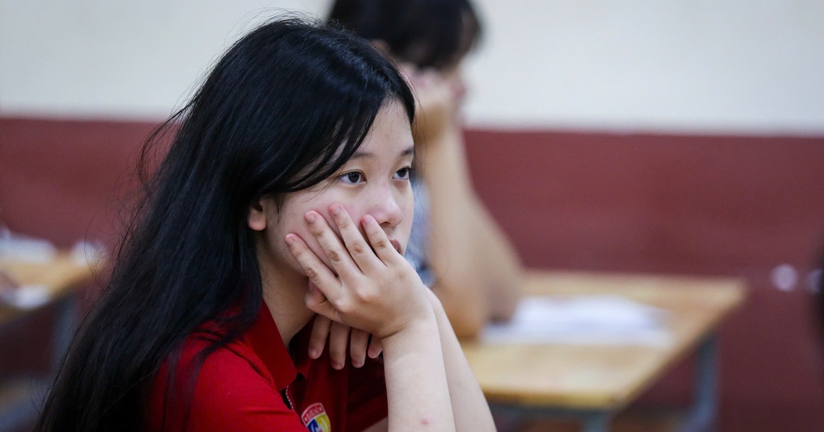Lần đầu thi lớp 10 chương trình mới, thí sinh TP.HCM lo đề 'khó đoán, khó ôn'