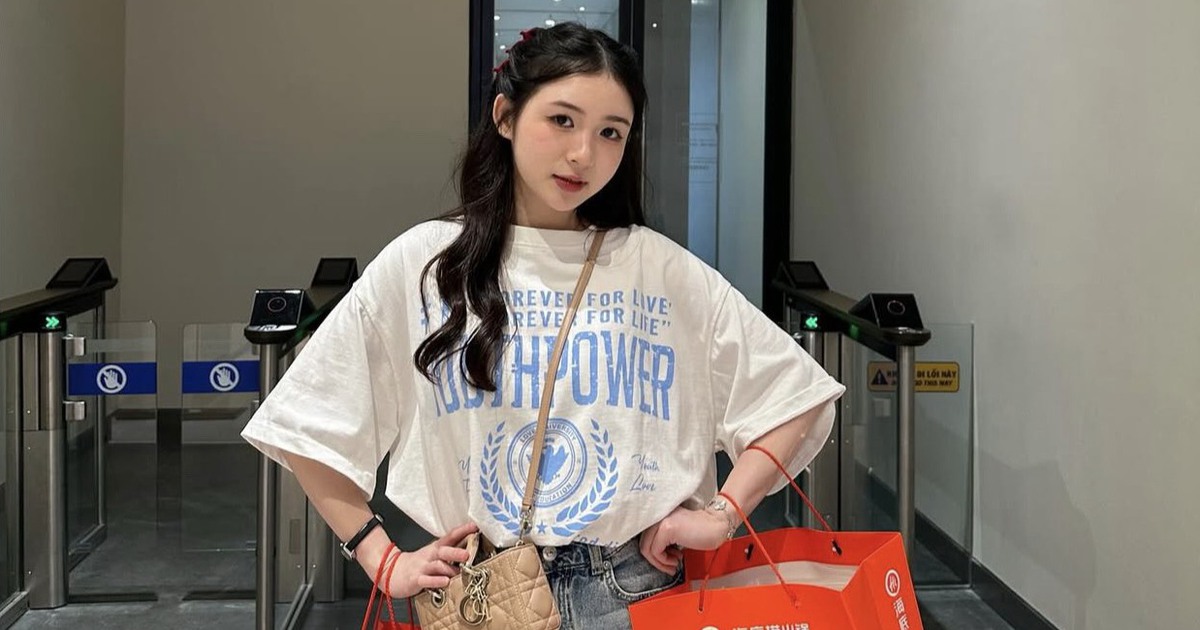 Đơn giản mà vẫn phong cách với áo thun oversized