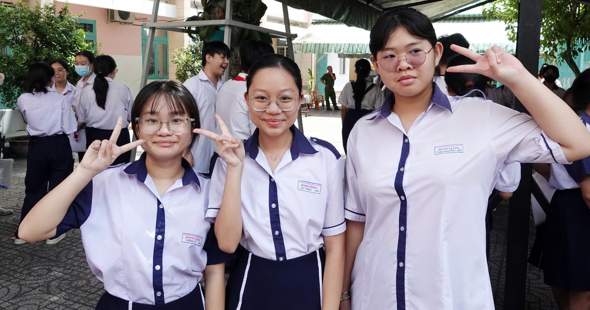 Thi lớp 10 TP.HCM: Gợi ý giải đề thi môn tiếng Anh