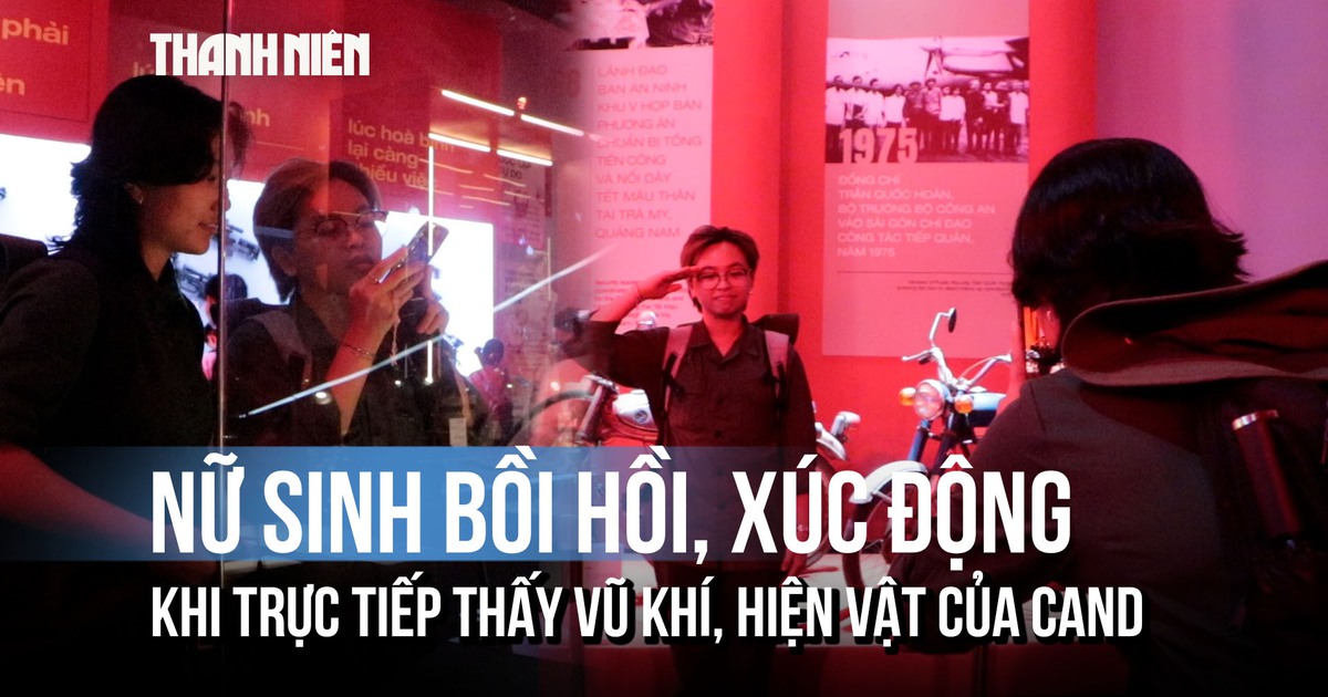 Nữ sinh xúc động khi lần đầu thấy hiện vật, vũ khí hiện đại của CAND