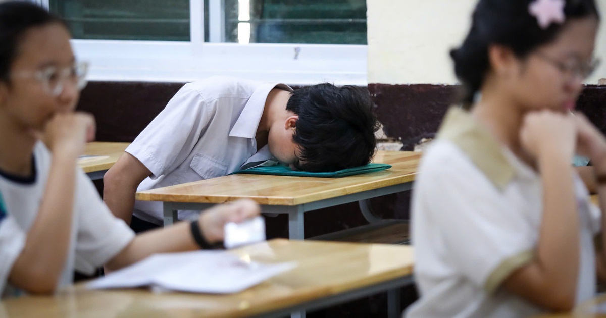 Thi lớp 10 môn ngữ văn chương trình mới, thí sinh vẫn dày công học thuộc lòng