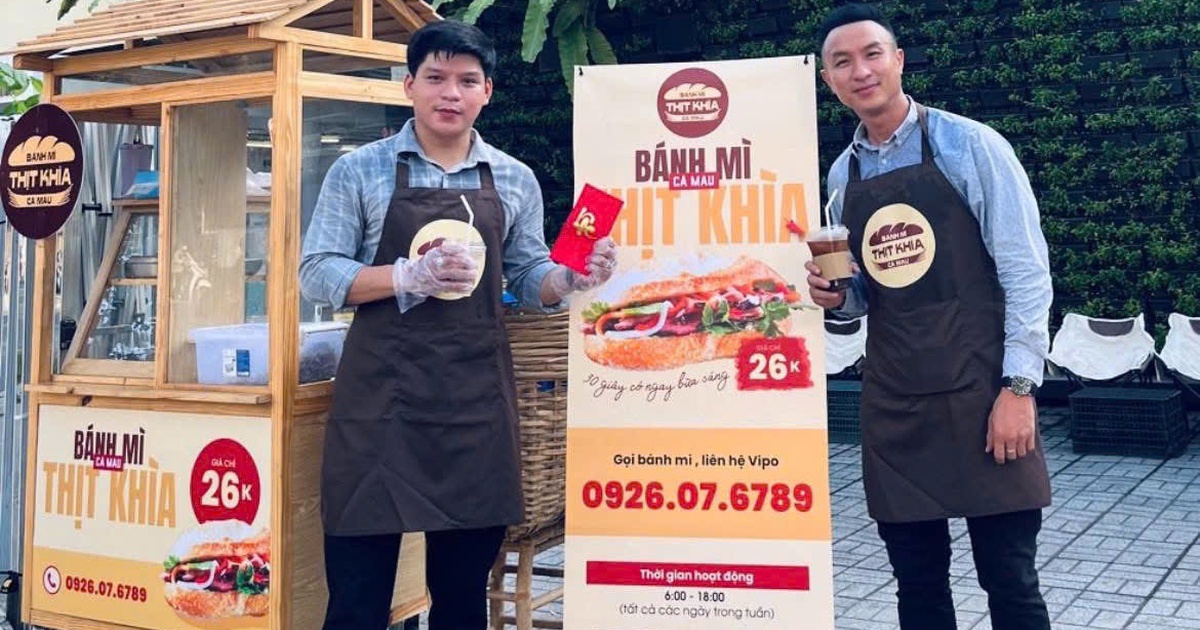 Chuyện bất ngờ về nam MC nổi tiếng đi bán bánh mì