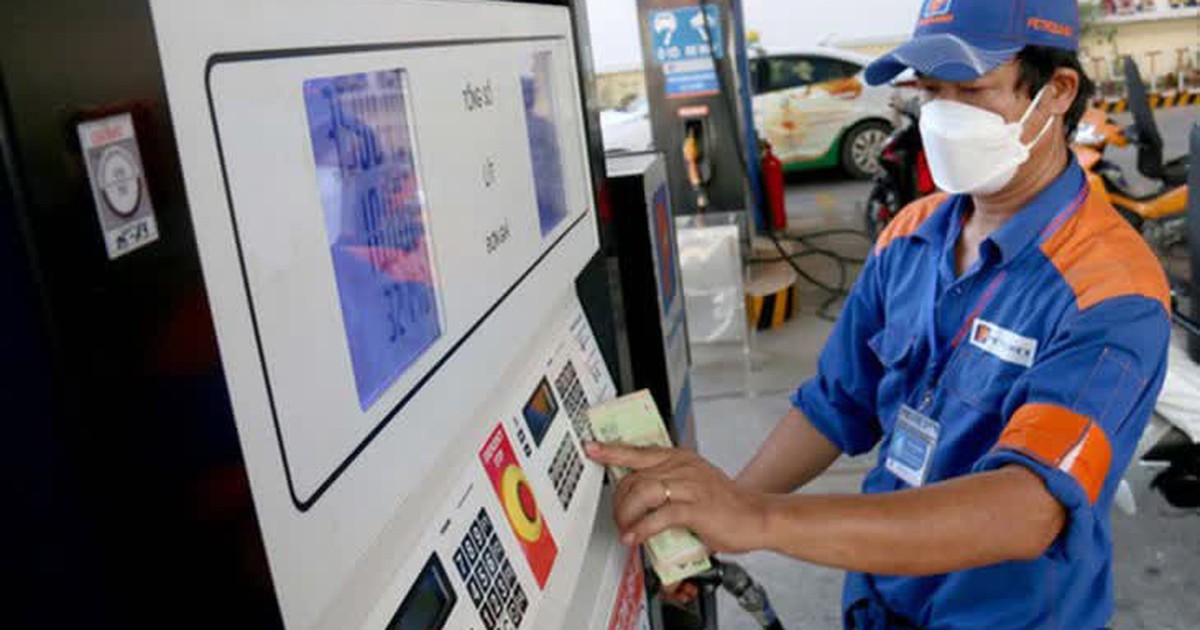 Giá xăng dầu hôm nay 10.7.2025: Xăng chiều nay tăng bao nhiêu đồng một lít?