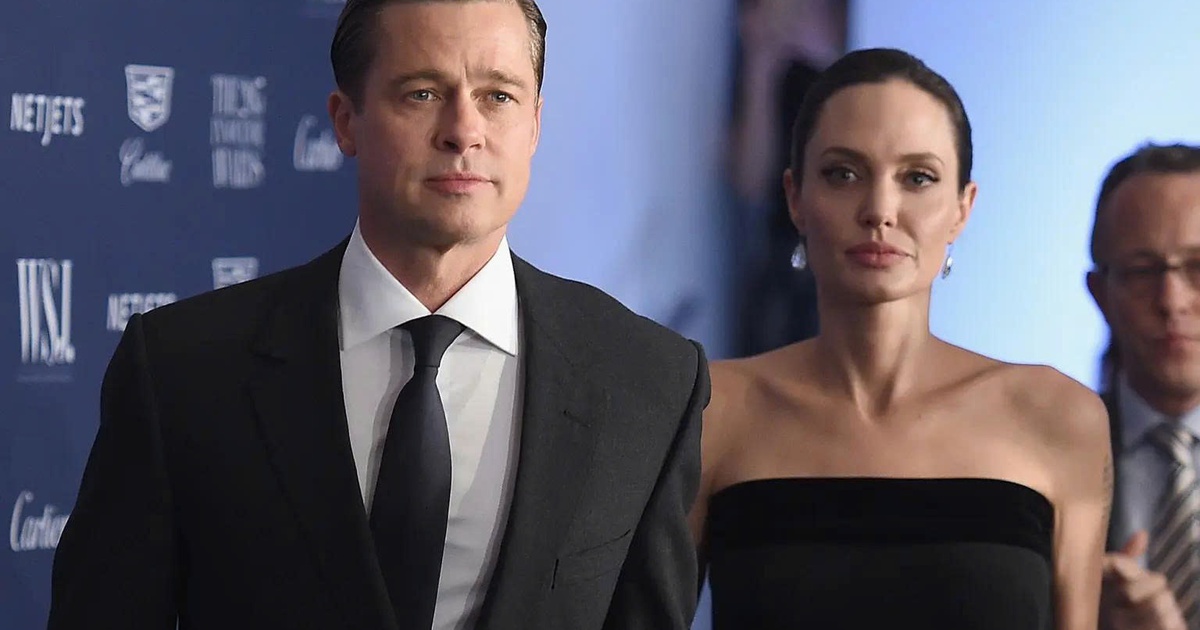 Brad Pitt yêu cầu được xem tin nhắn riêng tư của vợ cũ Angelina Jolie