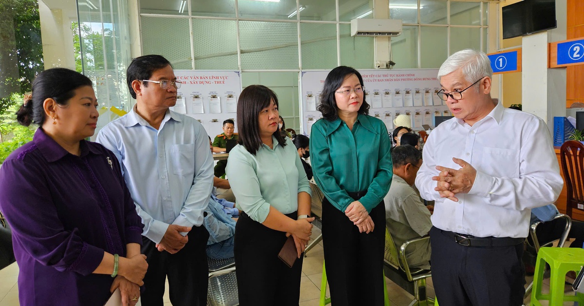 Ông Nguyễn Văn Lợi khảo sát hoạt động ở phường Đông Hưng Thuận