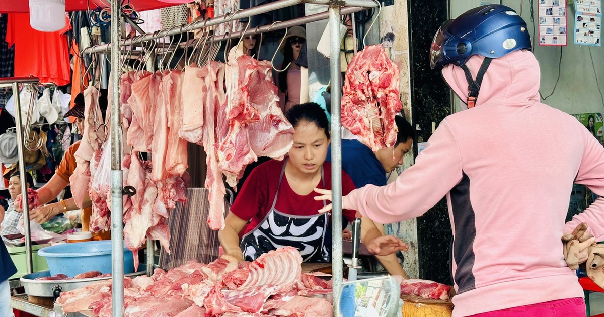 Giá heo hơi hôm nay 10.7.2025: Heo giảm, vịt thịt tăng