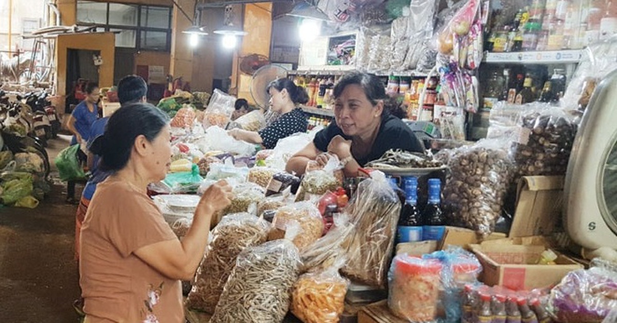 Hà Nội sẽ cấm túi ni lông khó phân hủy ở chợ