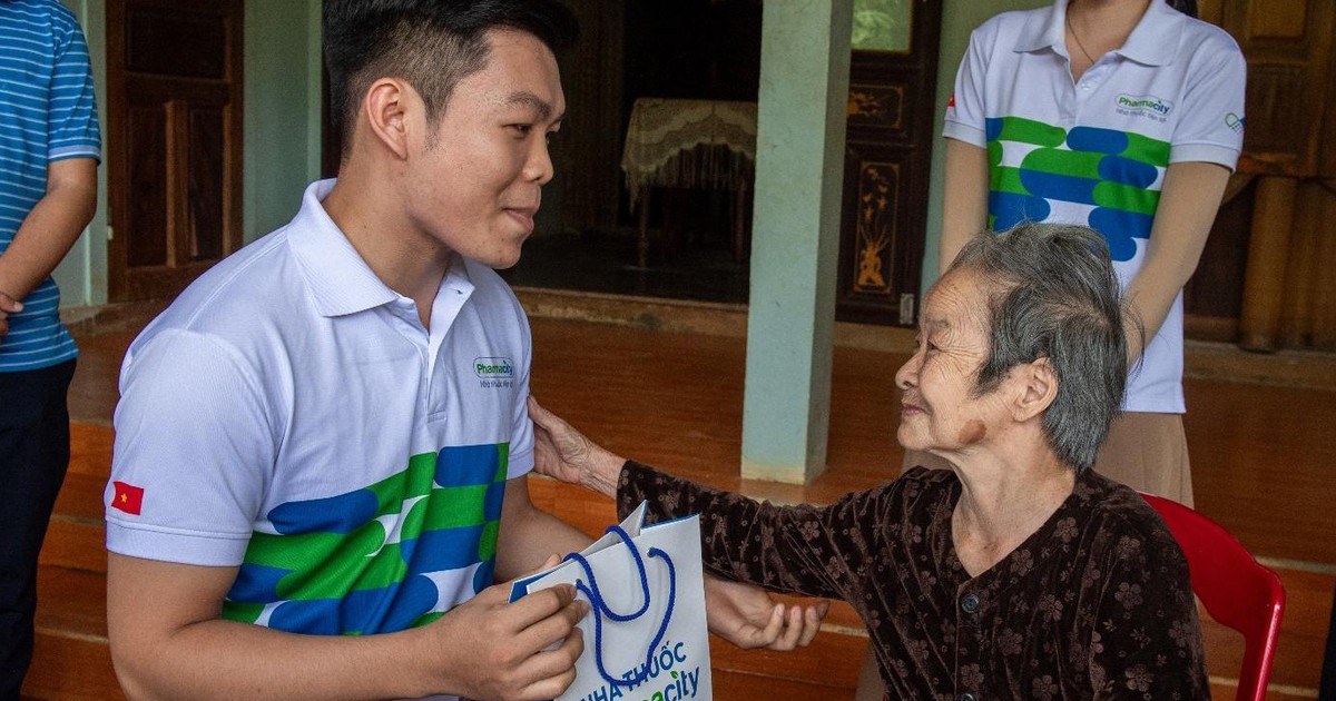 Pharmacity chăm sóc sức khỏe người có công với đất nước tại Quảng Trị
