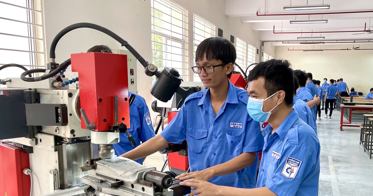 Học ngành công nghệ chiến lược nào sẽ được cấp học bổng và sinh hoạt phí?