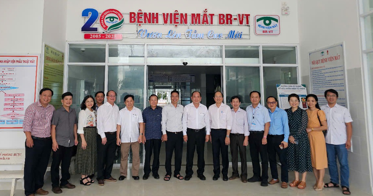 Ngành mắt TP.HCM sau sáp nhập họp bàn phòng chống mù lòa