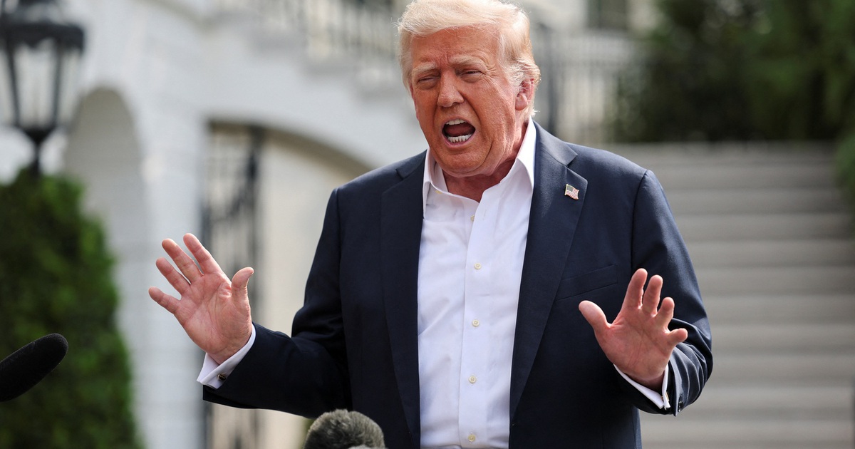 Tổng thống Trump tuy&ecirc;n bố &aacute;p thuế 30% l&ecirc;n EU, Mexico