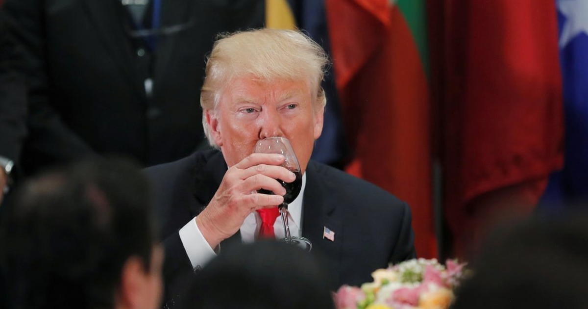 Tổng thống Trump đề nghị Coca-Cola sử dụng đường mía