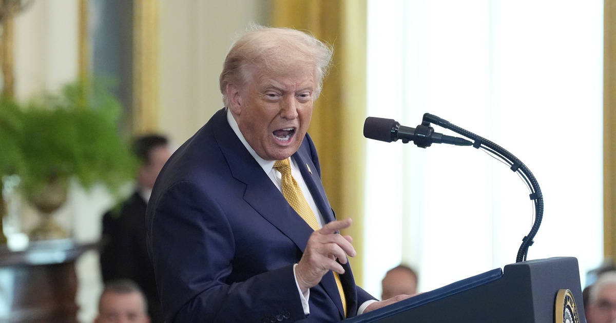 &Ocirc;ng Trump dọa kiện b&aacute;o Mỹ về b&agrave;i viết li&ecirc;n quan tỉ ph&uacute; ấu d&acirc;m Jeffrey Epstein