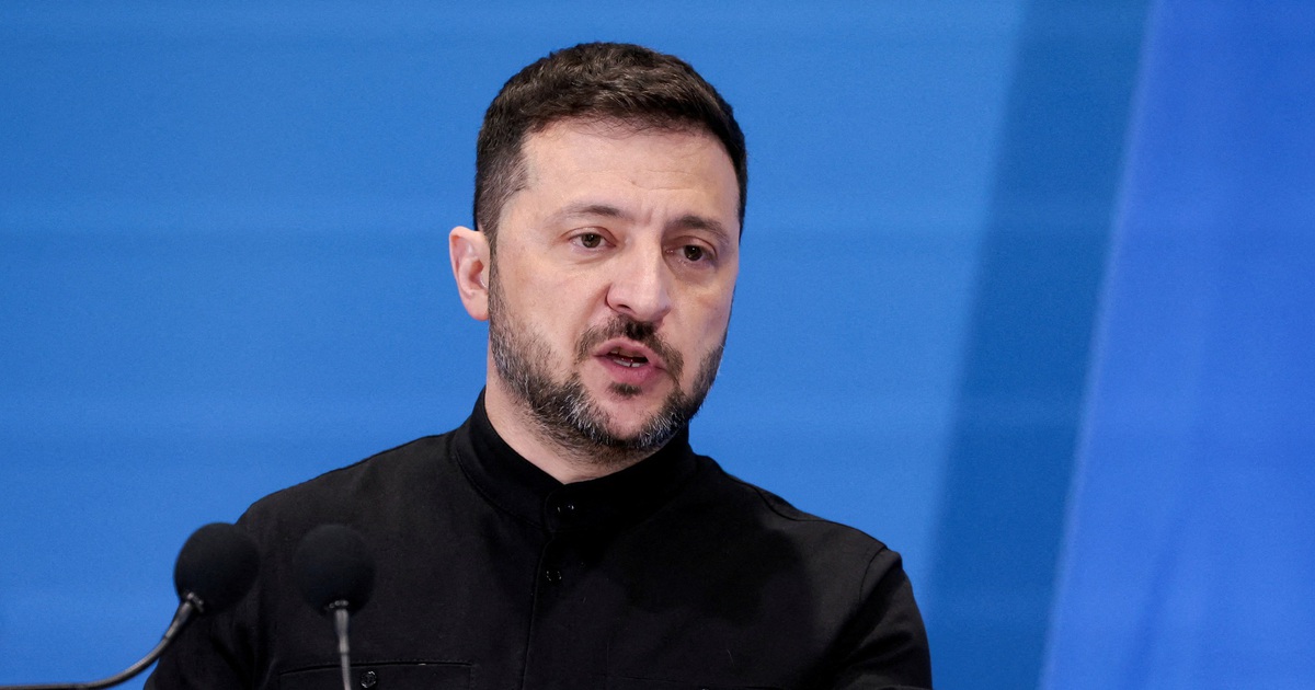 Tổng thống Ukraine đề nghị đ&agrave;m ph&aacute;n h&ograve;a b&igrave;nh với Nga v&agrave;o tuần sau