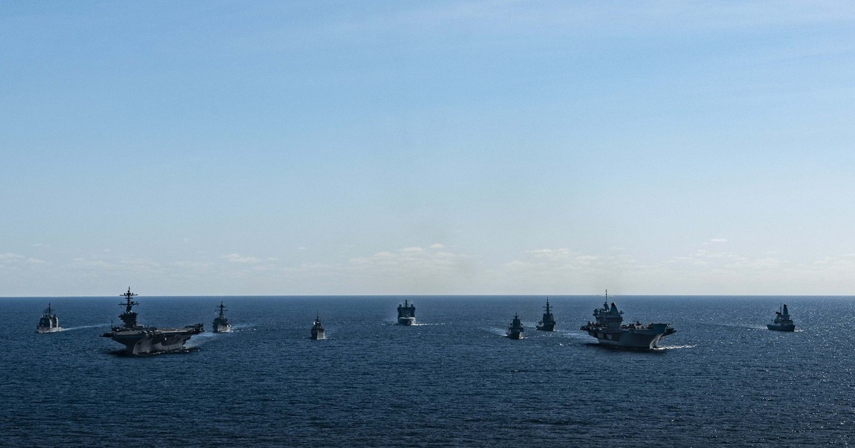 Anh, Mỹ ph&ocirc; diễn sức mạnh nh&oacute;m t&agrave;u s&acirc;n bay ở Th&aacute;i B&igrave;nh Dương