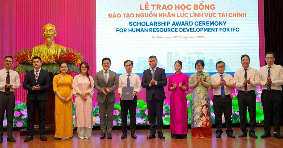Đà Nẵng đưa cán bộ đi đào tạo tại Trung tâm tài chính quốc tế Singapore
