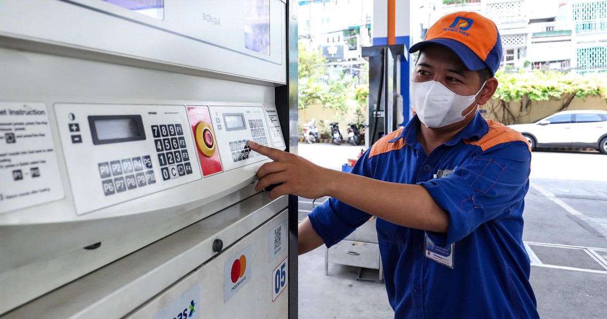 Giá xăng dầu hôm nay 2.7.2025: Xăng trong nước sẽ giảm hơn 1.400 đồng/lít trong tuần này?