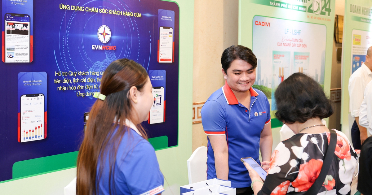Tiết kiệm chi ti&ecirc;u từ app chăm s&oacute;c kh&aacute;ch h&agrave;ng tiện &iacute;ch của ng&agrave;nh điện