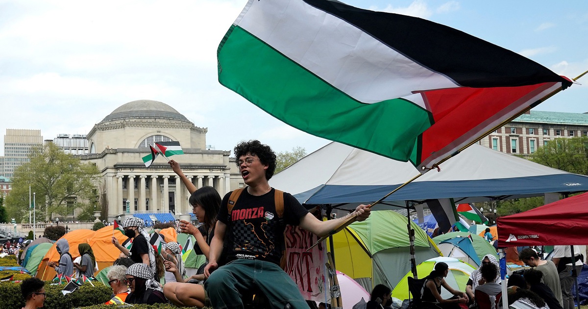 Đang đ&agrave;m ph&aacute;n với ch&iacute;nh quyền Mỹ, Đại học Columbia phạt sinh vi&ecirc;n biểu t&igrave;nh chống Israel