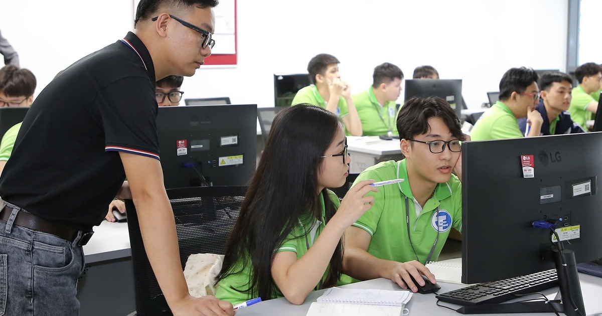 Điểm sàn các trường kỹ thuật - công nghệ cao thấp ra sao?