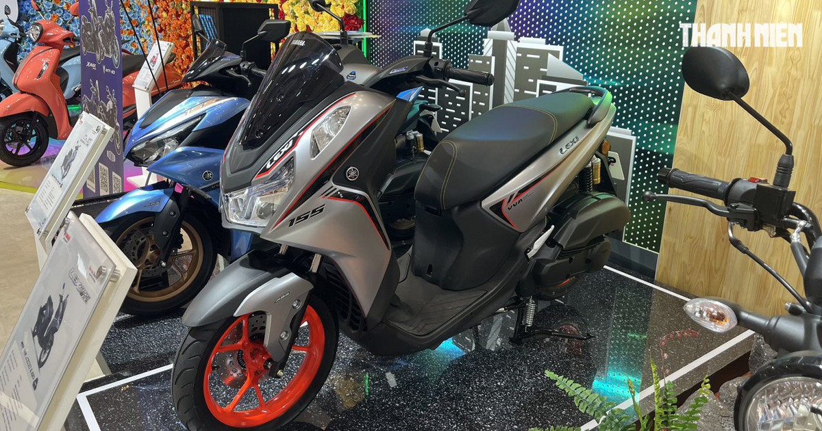 Xe máy xăng ồ ạt ưu đãi, giảm giá bán