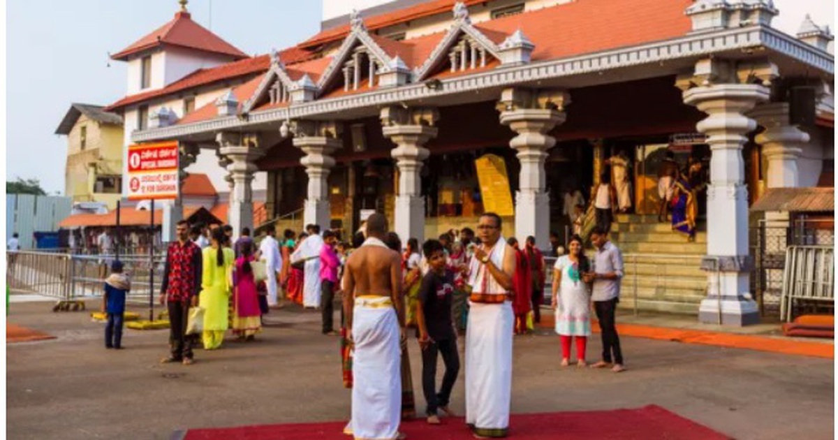 Nghi vấn h&agrave;ng trăm thi thể bị ch&ocirc;n v&ugrave;i tại đền Ấn Độ