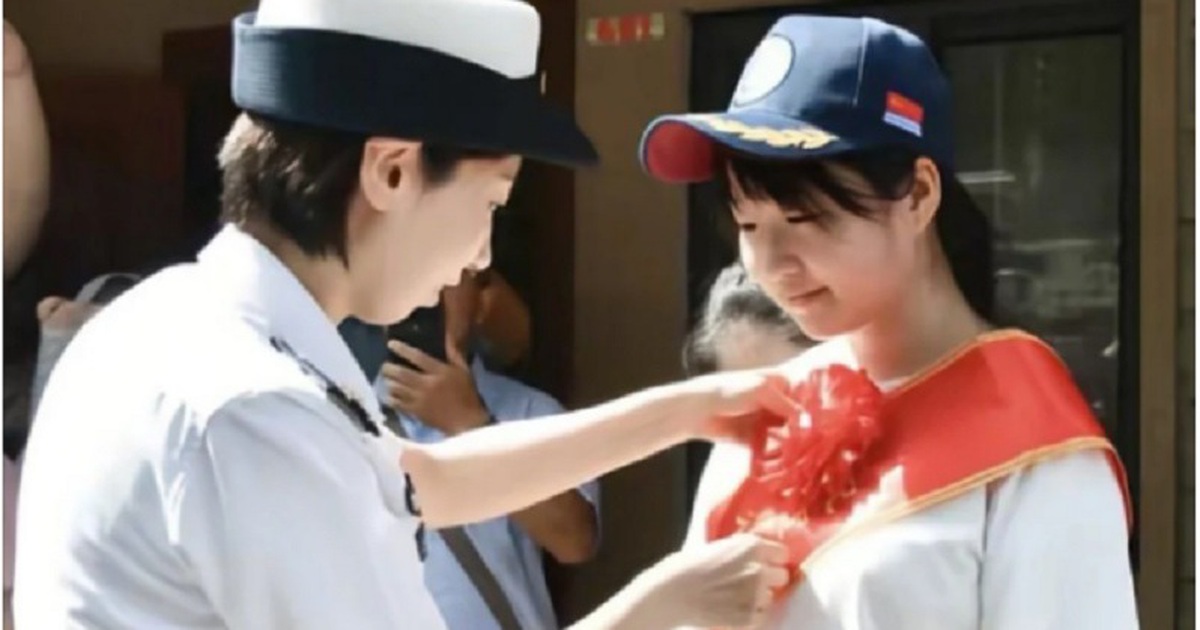 &#039;Học viện qu&acirc;n sự b&iacute; ẩn nhất Trung Quốc&#039; lần đầu tuyển nữ