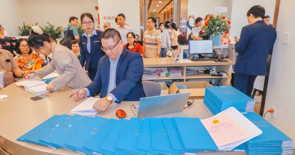 Hơn 99% cư dân đã nhận sổ hồng dự án Happy One Central