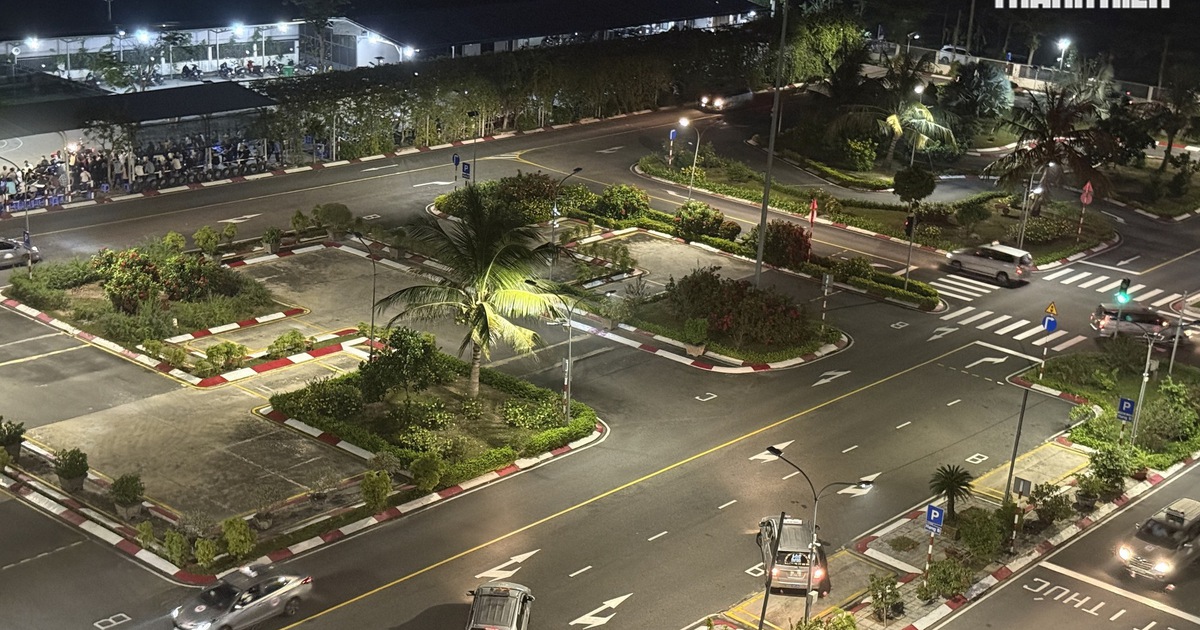 Thi sát hạch bằng lái xe tới nửa đêm ở TP.HCM: Chưa từng có với CSGT lẫn thí sinh