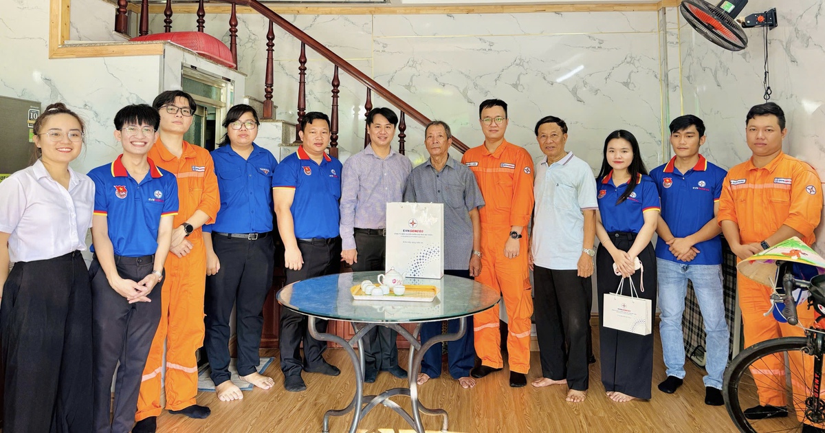 EPS: Viết tiếp c&acirc;u chuyện h&ograve;a b&igrave;nh