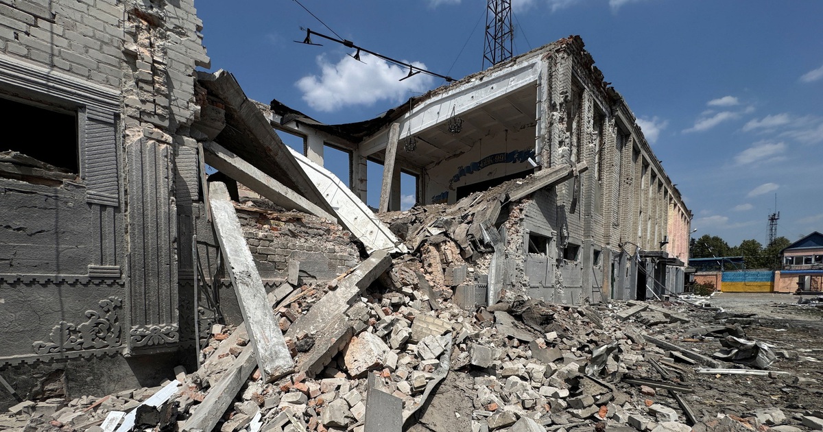 Chiến sự Ukraine ng&agrave;y 1.252: Nh&agrave; t&ugrave; Ukraine bị tập k&iacute;ch