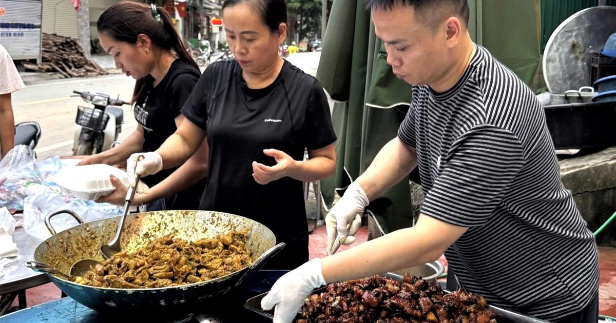 T&igrave;nh người trong lũ dữ