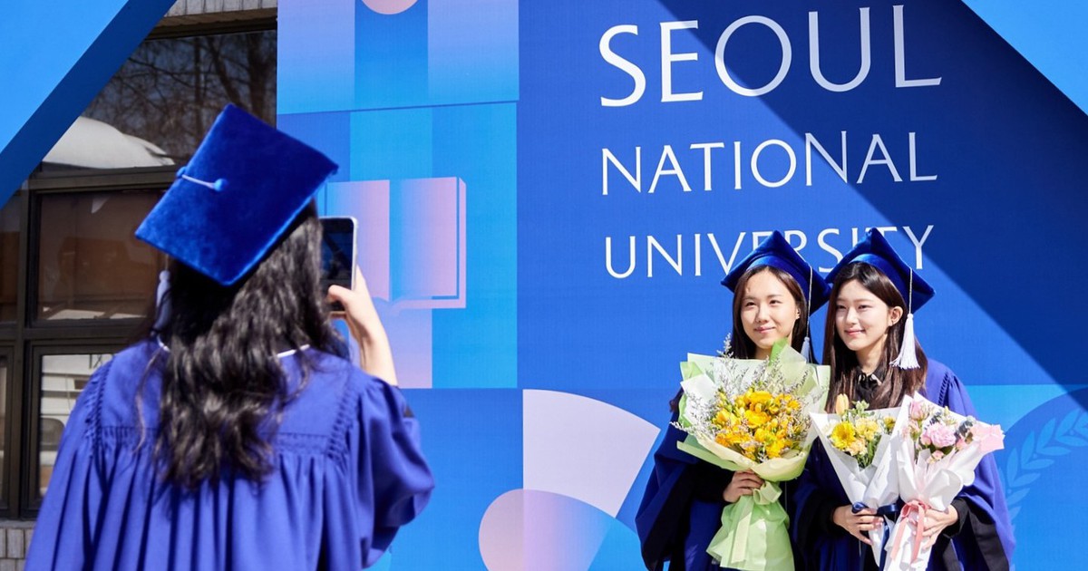 Lần đầu tại Hàn Quốc, cử nhân thất nghiệp đông hơn người chỉ học hết THCS