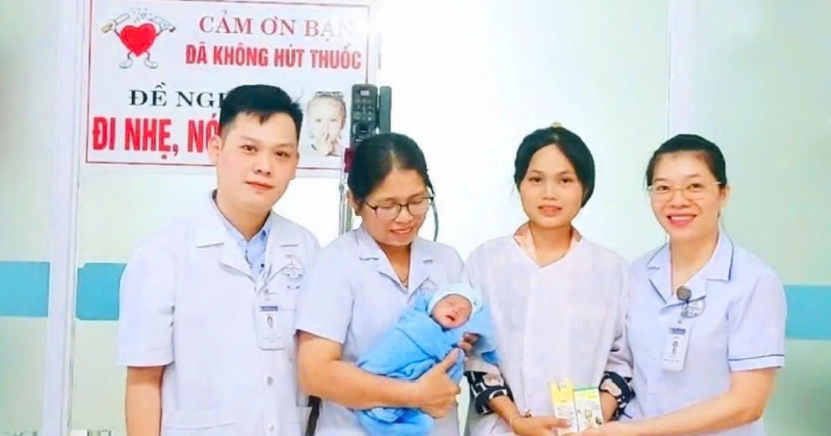 Cấp cứu bệnh nhi 35 tuần tuổi, nặng 2 kg bị thủng dạ dày