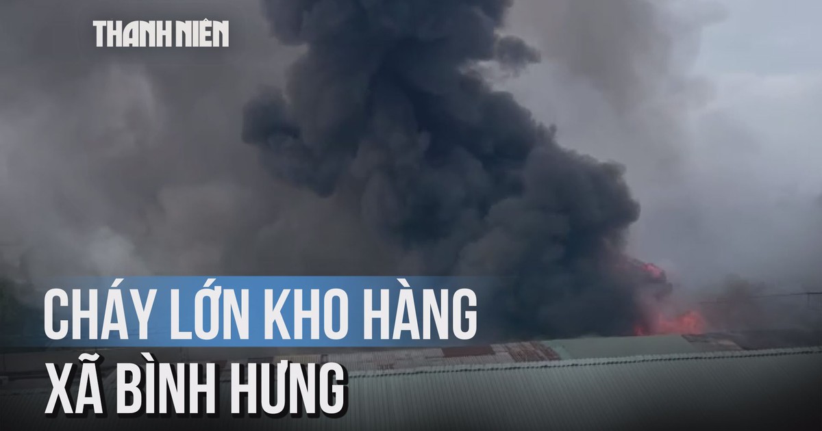 Cháy kho hàng ở xã Bình Hưng, gần 200 cảnh sát nỗ lực chữa cháy