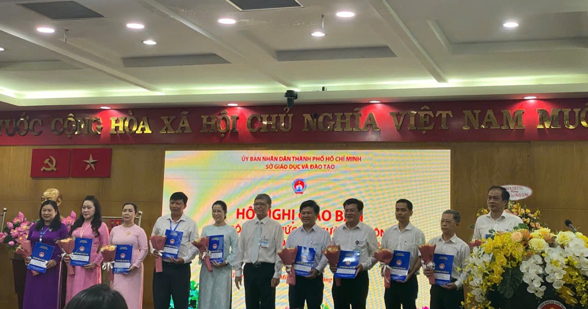 Bổ nhiệm 54 trưởng, phó phòng ban của Sở GD-ĐT TP.HCM mới