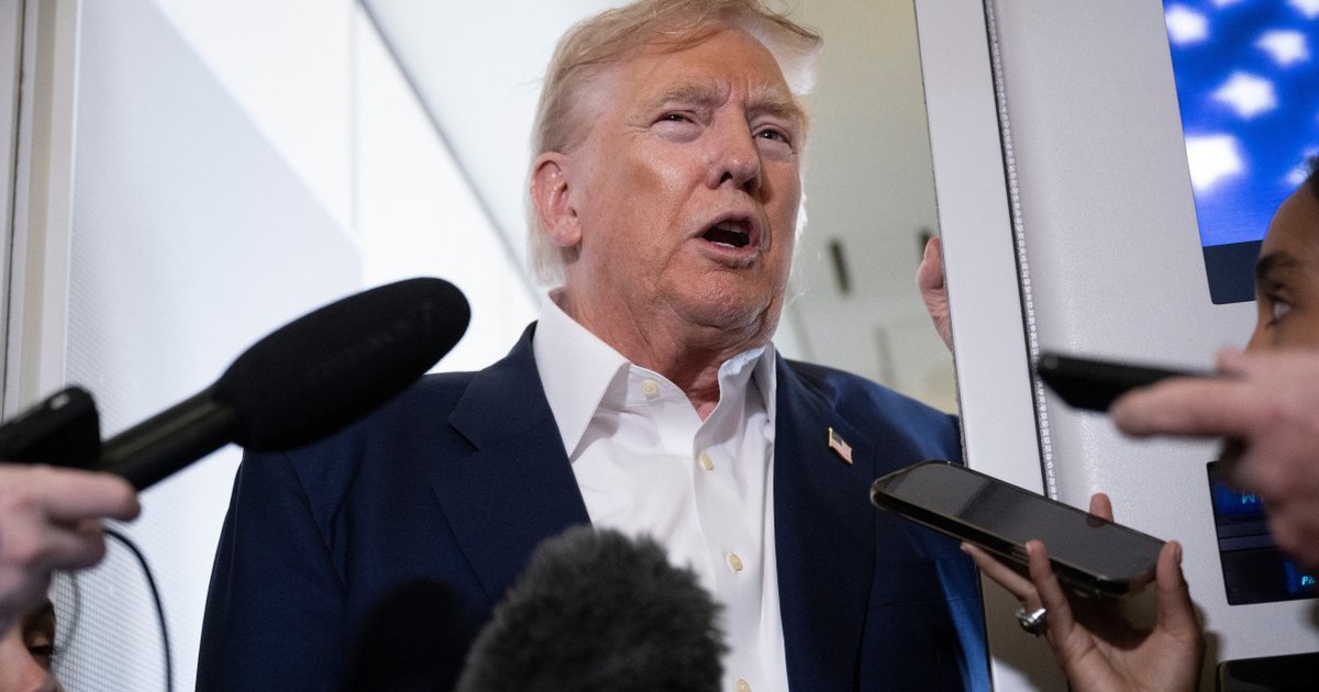 Tổng thống Trump kể l&yacute; do bất h&ograve;a với tỉ ph&uacute; Jeffrey Epstein