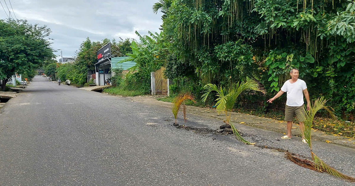Đường sụt lún, người dân lo tai nạn