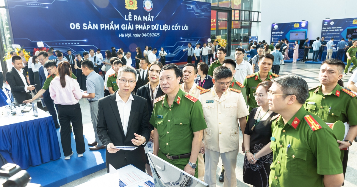 Trung tâm Dữ liệu quốc gia ra mắt 'bộ não' đổi mới sáng tạo và dữ liệu